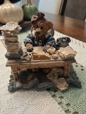 Boyds Bear.  Ms. Griz Bear Office Figurine